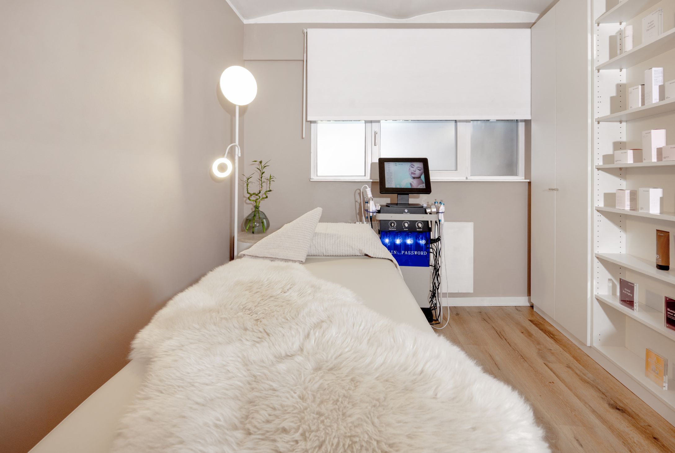 Professionelle Hautpflege – Derma First